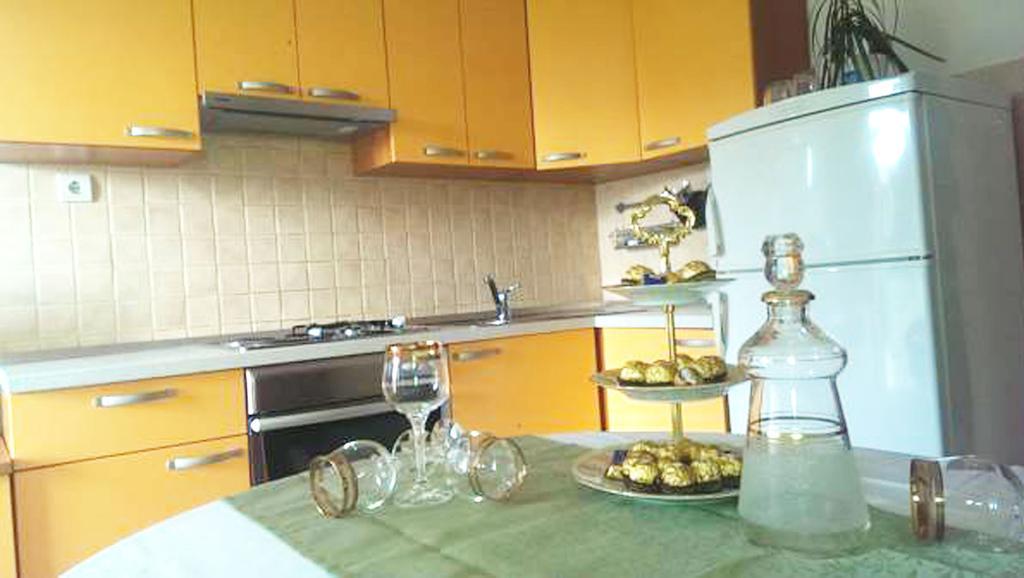 Apartments Mira Makarska Habitación foto